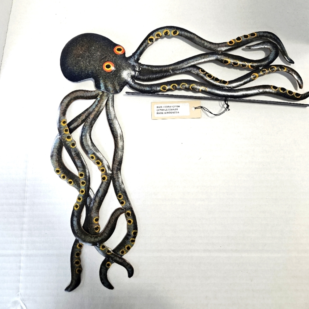 Wind & Weather Handcrafted Metal Door Crawler Decor (Octopus)